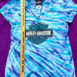 Vintage Harley-Davidson Ladies T-shirt. Graceland Harley-Davidson Memphis